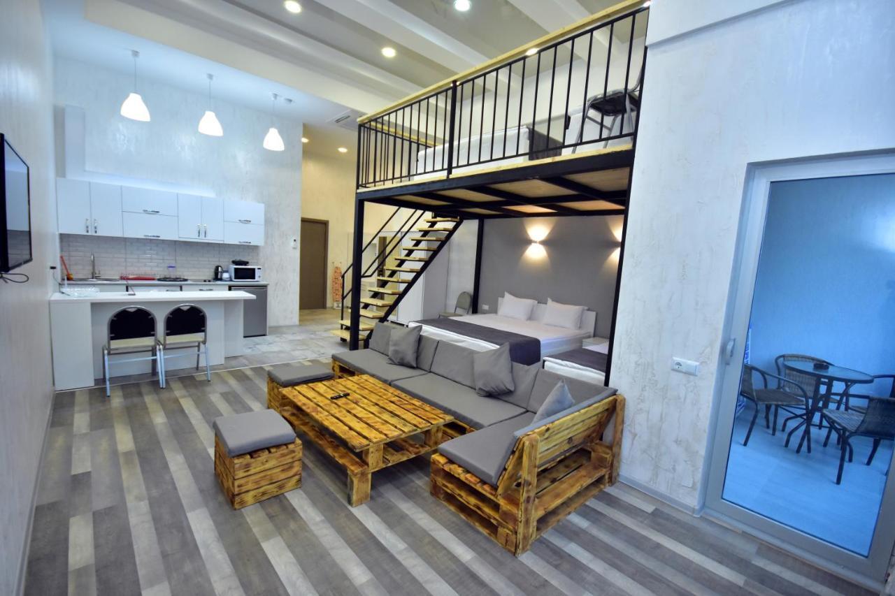 Libereco Aparthotel Batumi Exterior photo